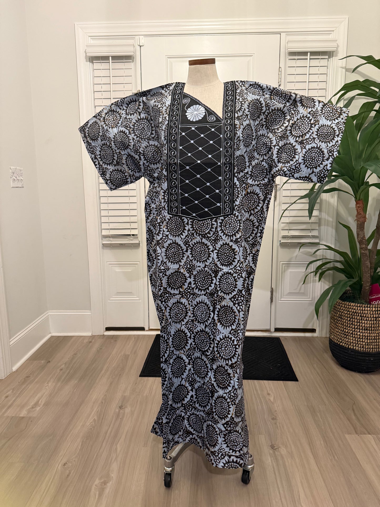 African Women Embroidered Brocade Batik/Adire Print Kaftan/Bubu