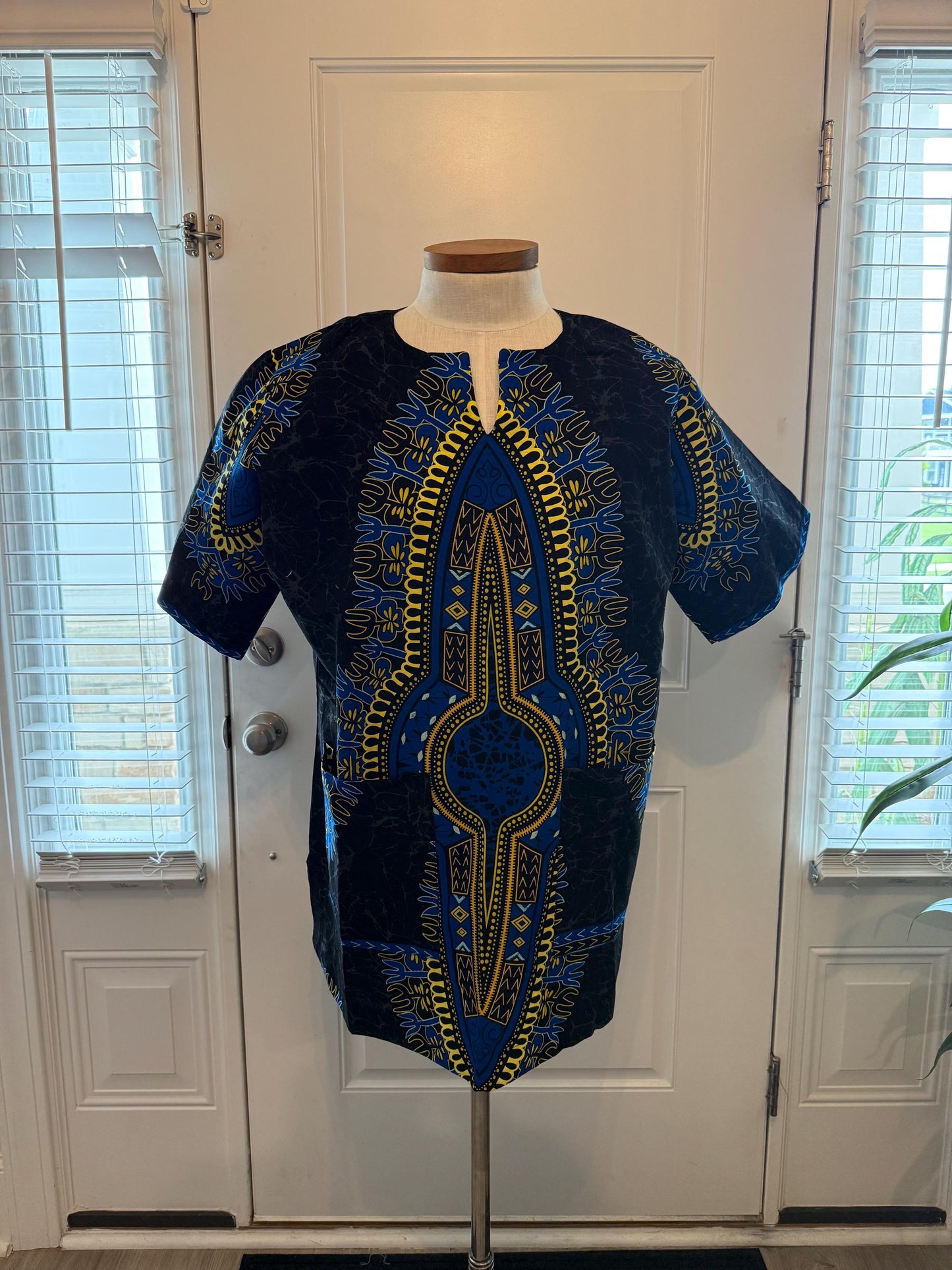 African Ethnic Print Men Danshiki Top, Modern Cotton